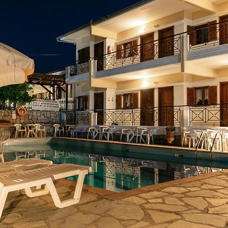 Hotel Sarikas Поліхроно Екстер'єр фото