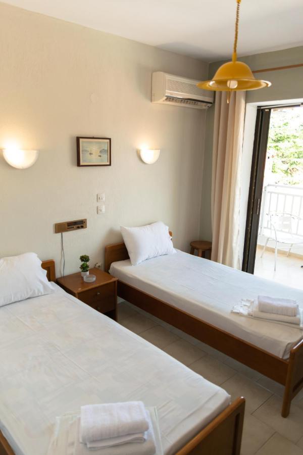 Hotel Sarikas Поліхроно Екстер'єр фото