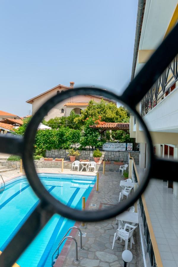 Hotel Sarikas Поліхроно Екстер'єр фото