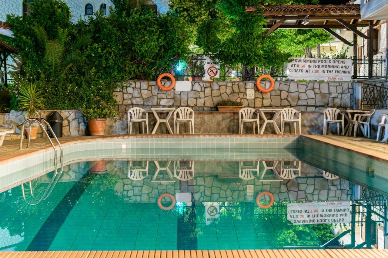 Hotel Sarikas Поліхроно Екстер'єр фото