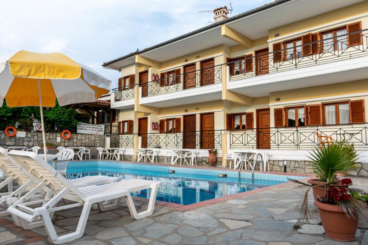 Hotel Sarikas Поліхроно Екстер'єр фото